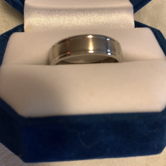 14k White Gold Benchmark 6mm Carved Mens Wedding Ring - Picture 2 of 8